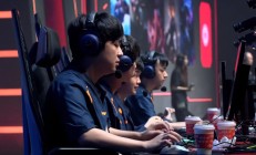 开云官网-EDG绝杀C9，Viper关键团战开团秒人激烈交锋半决赛，技惊四座