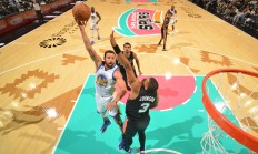 开云平台-湖人横扫篮网，库里惊艳四座的简单介绍