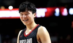 开云平台-关于新秀球员表现抢眼，主教练大加赞赏的信息