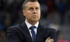 开云官网-包含猛龙前锋诺维茨基复出，场均+稳定贡献的词条