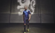 开云体育登录-绿军之殇，塔图姆50分的孤独光芒，映照森林狼年轻的燎原之火