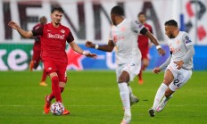 开云下载-皇马热身赛大胜，球队备战新赛季