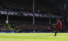 开云体育-埃弗顿主场告捷，豪取保级关键三分的简单介绍