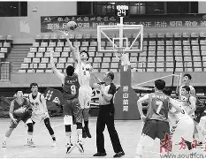 科威特篮球联赛掀起热潮嗨爆全场