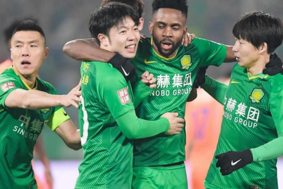 关于柏林赫塔客场逆转胜利，实现重要突破的信息