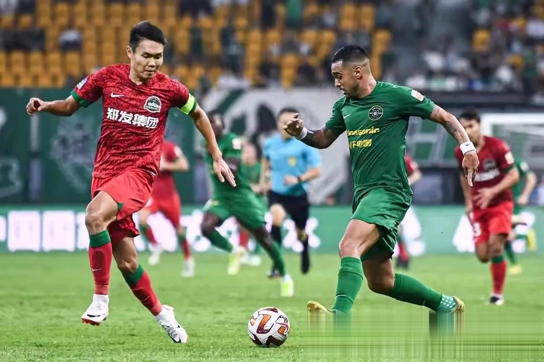 华夏连胜，稳坐中超积分榜榜首的简单介绍