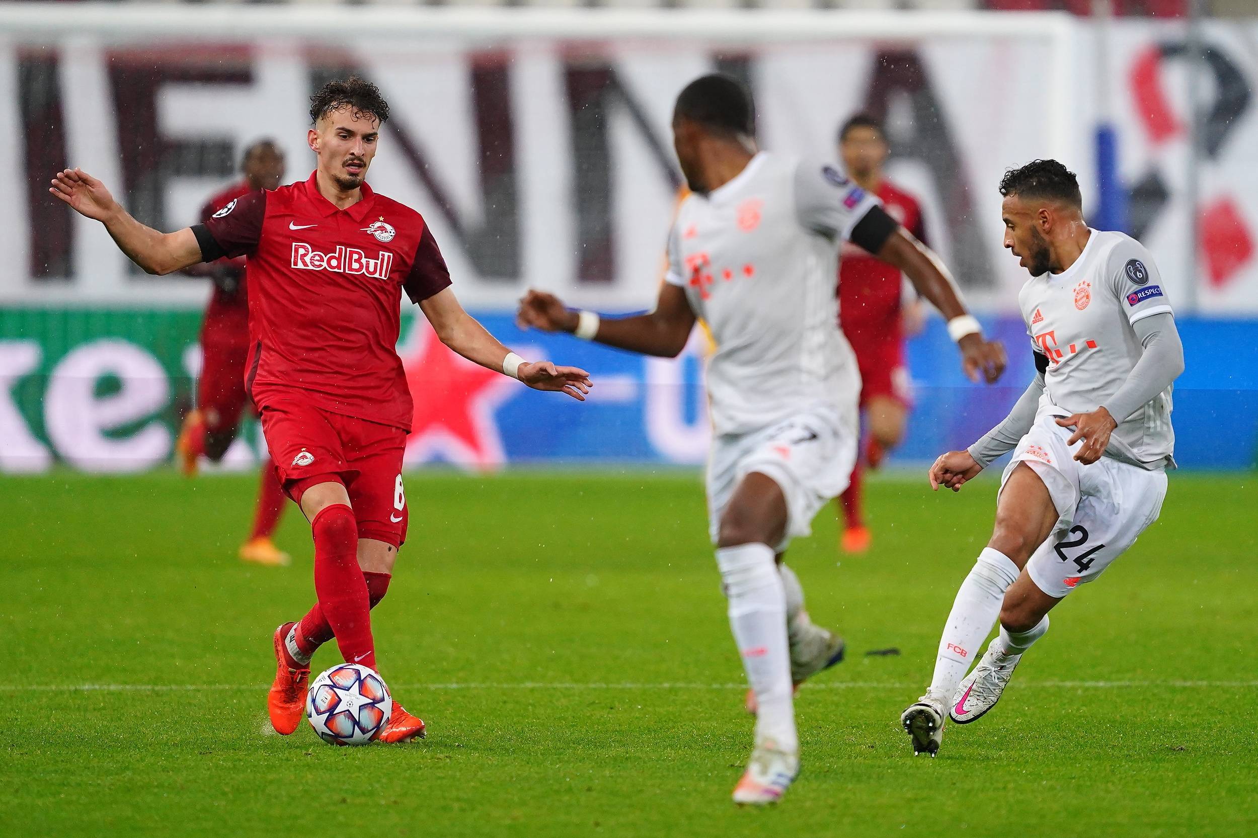 皇马热身赛大胜，球队备战新赛季