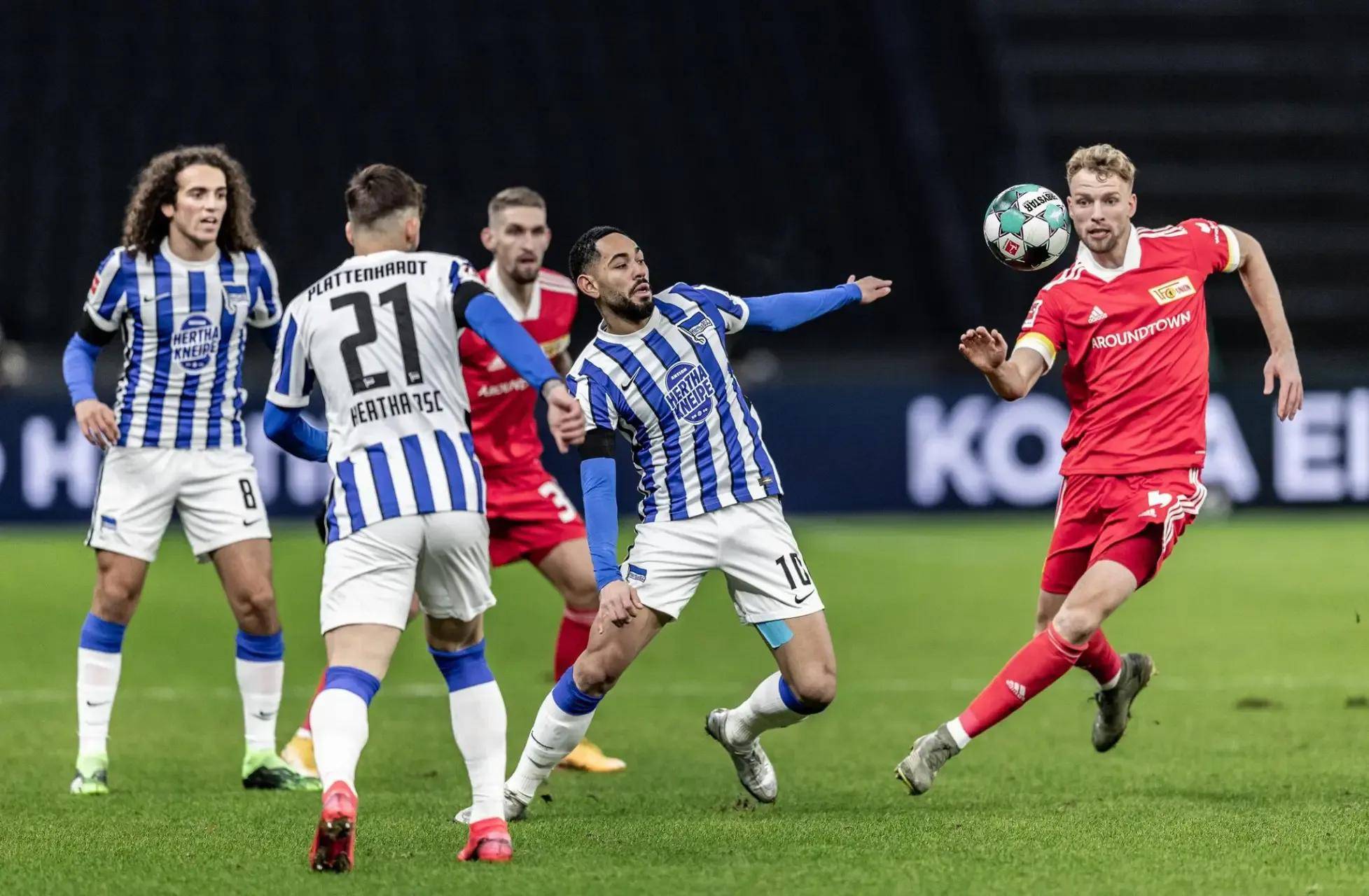 德甲球队在国际比赛中遭遇困境 德甲球队在国际比赛中遭遇困境