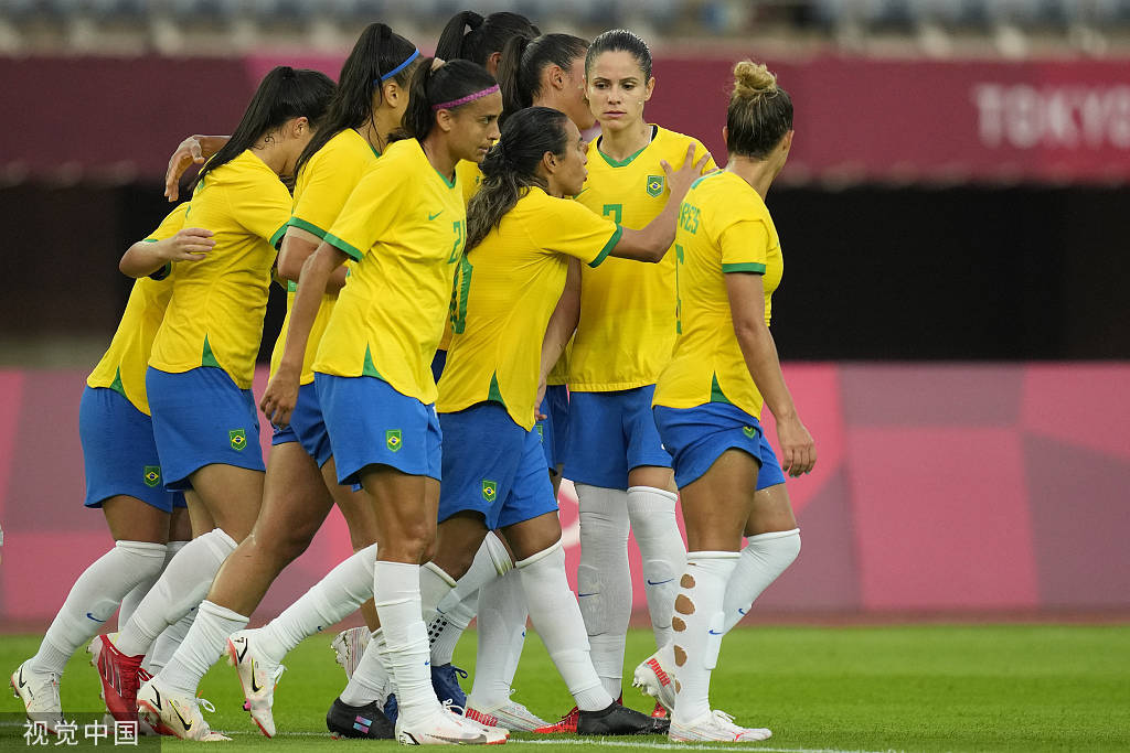 卢旺达女足战术精湛，拼尽全力不畏艰难