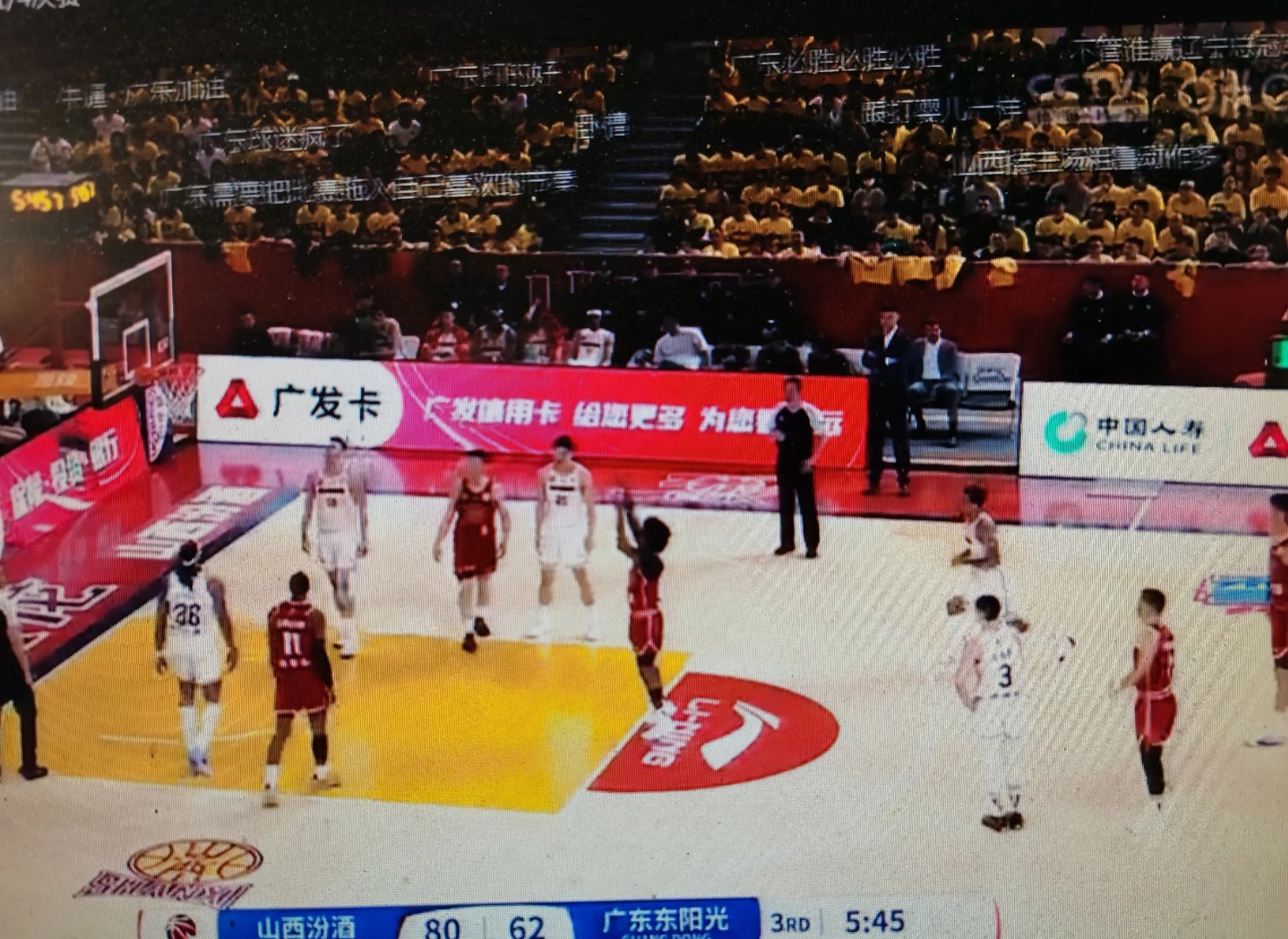 争夺季后赛入场券，山西队击败河南取得胜利