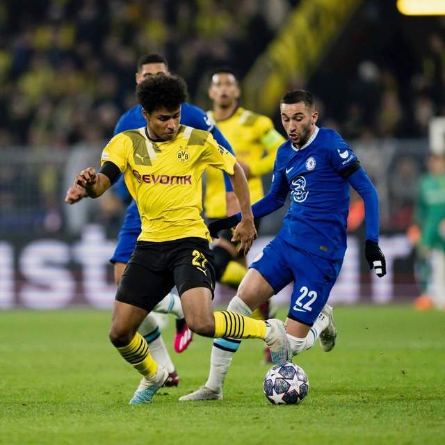 西汉姆联遭遇两连败，保级形势堪忧的简单介绍