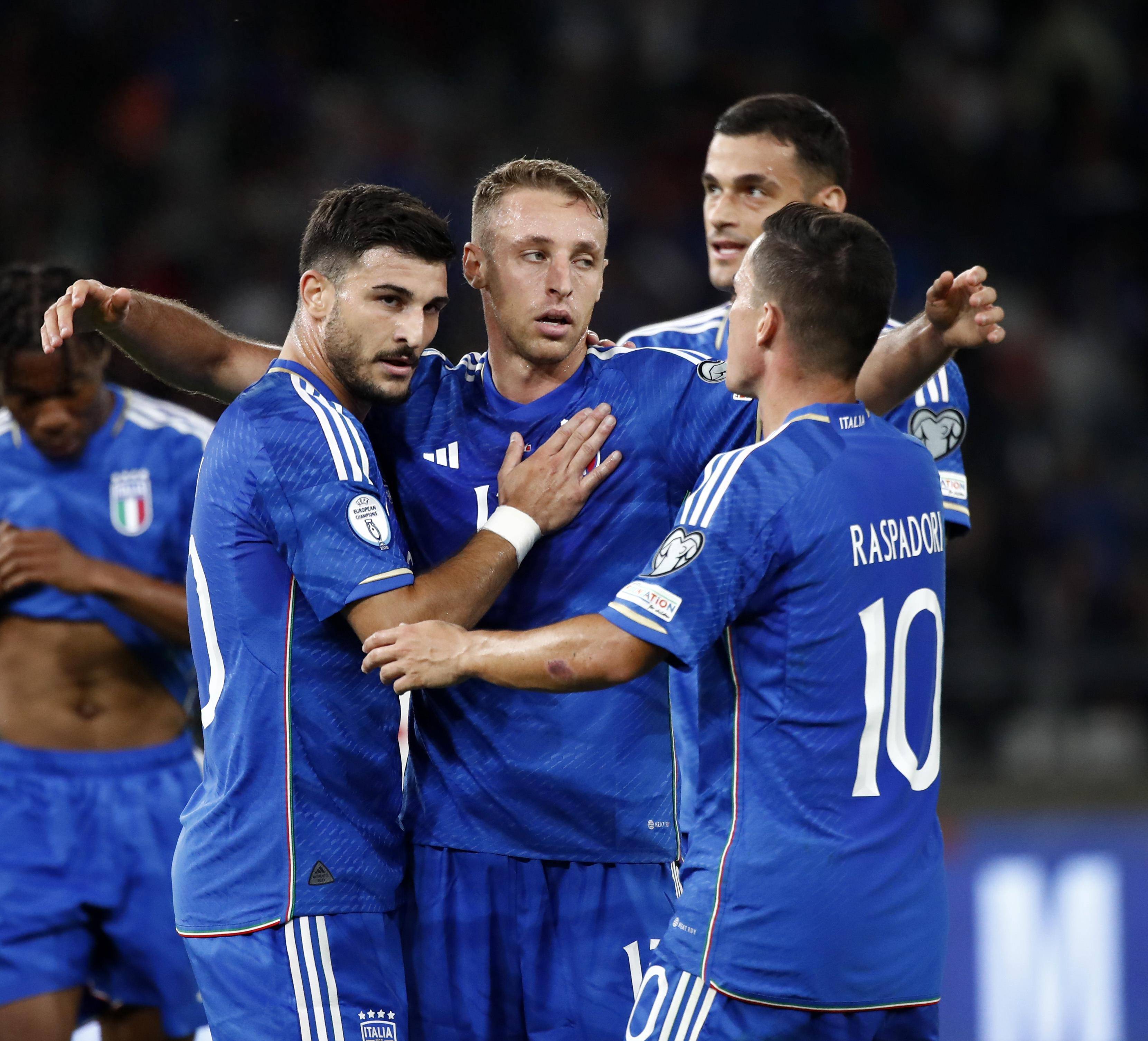 关于欧预赛比赛回顾,燃情对决引人入胜的信息 关于欧预赛比赛回顾,燃情对决引人入胜的信息