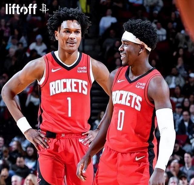 教练战术取得成功,球队逐渐崛起 教练战术取得成功,球队逐渐崛起