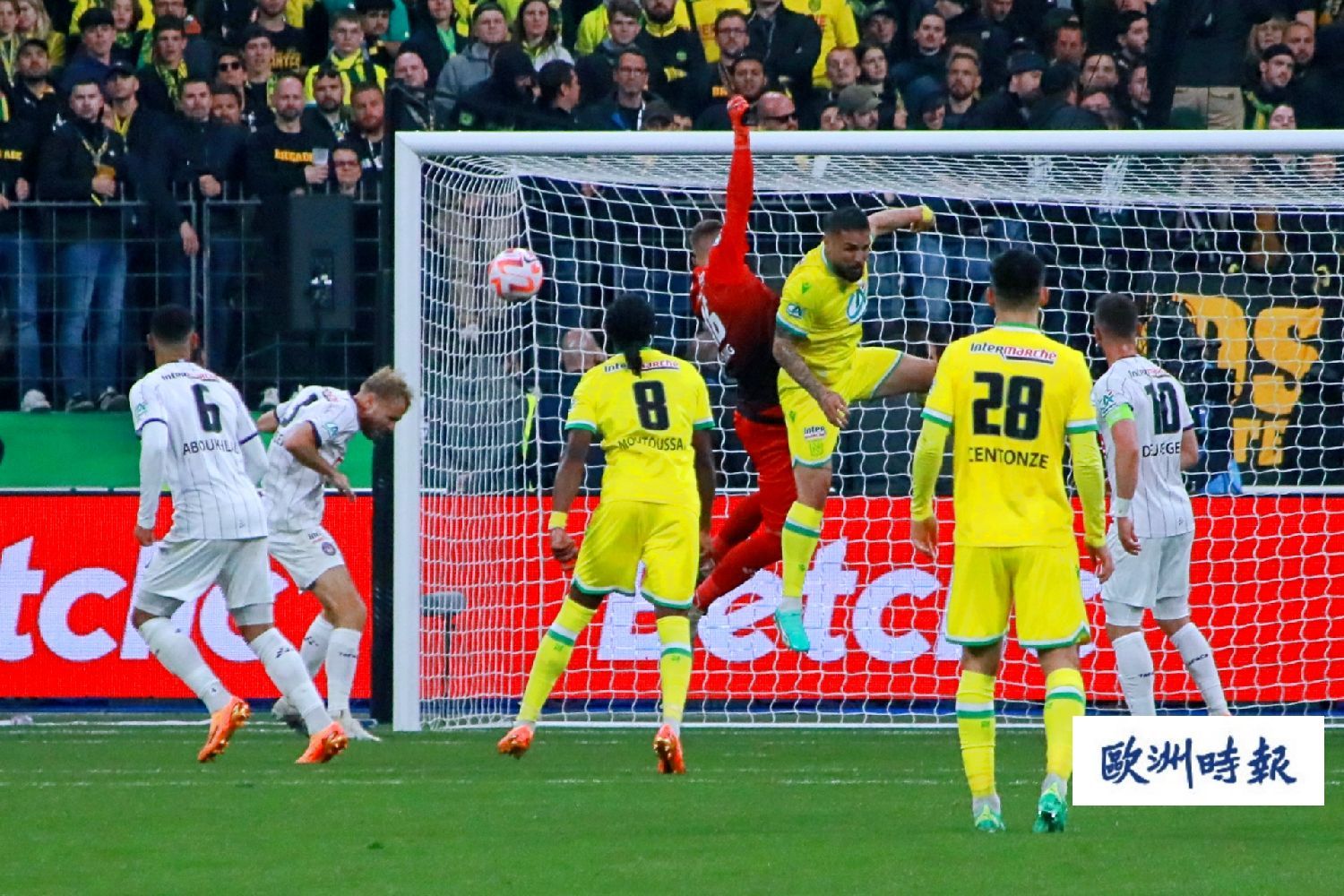 南特球队实力逐渐增强,备战法国杯赛 南特球队实力逐渐增强,备战法国杯赛