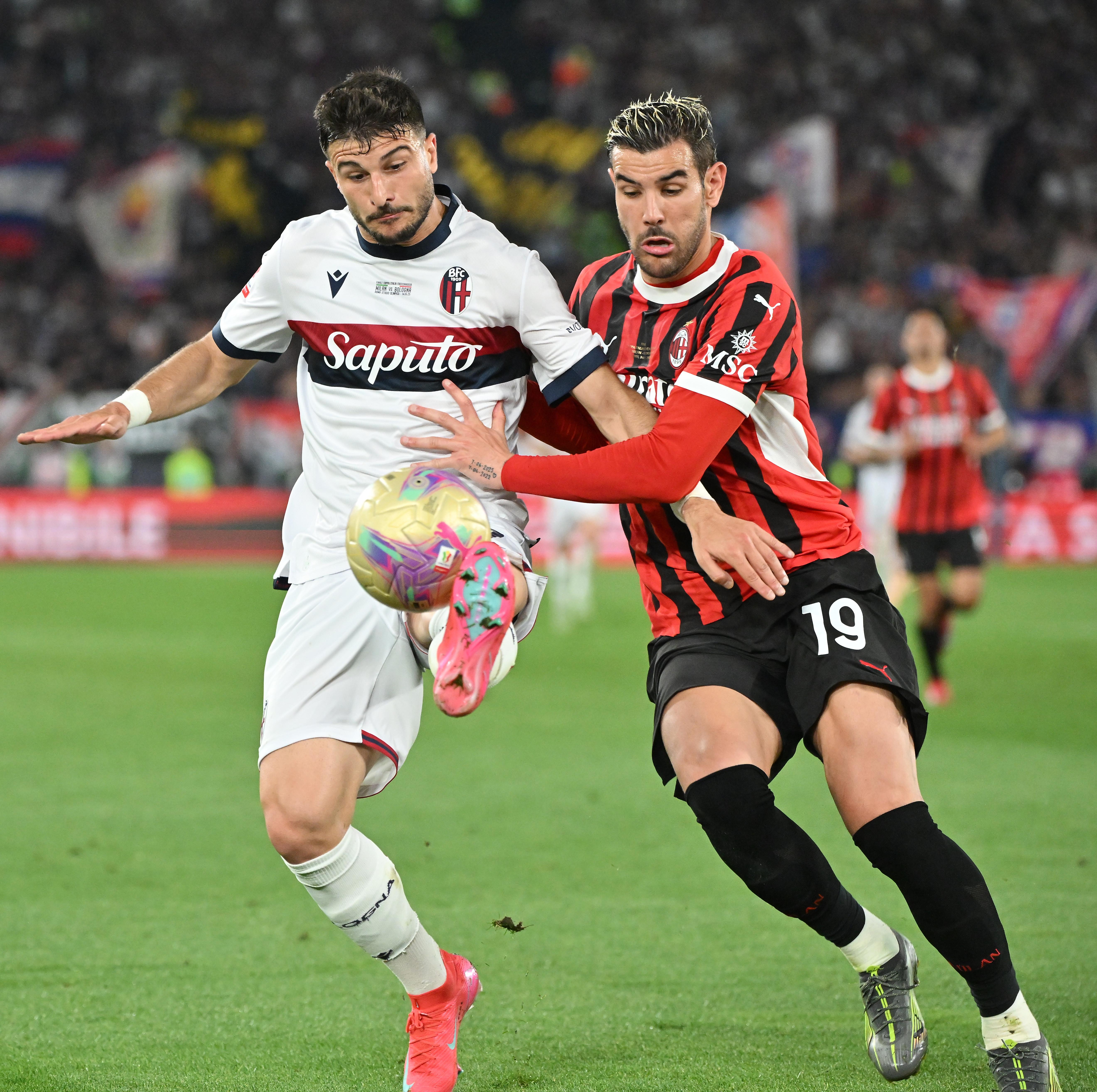 关于意大利足球联赛的激烈对抗，谁将脱颖而出？的信息