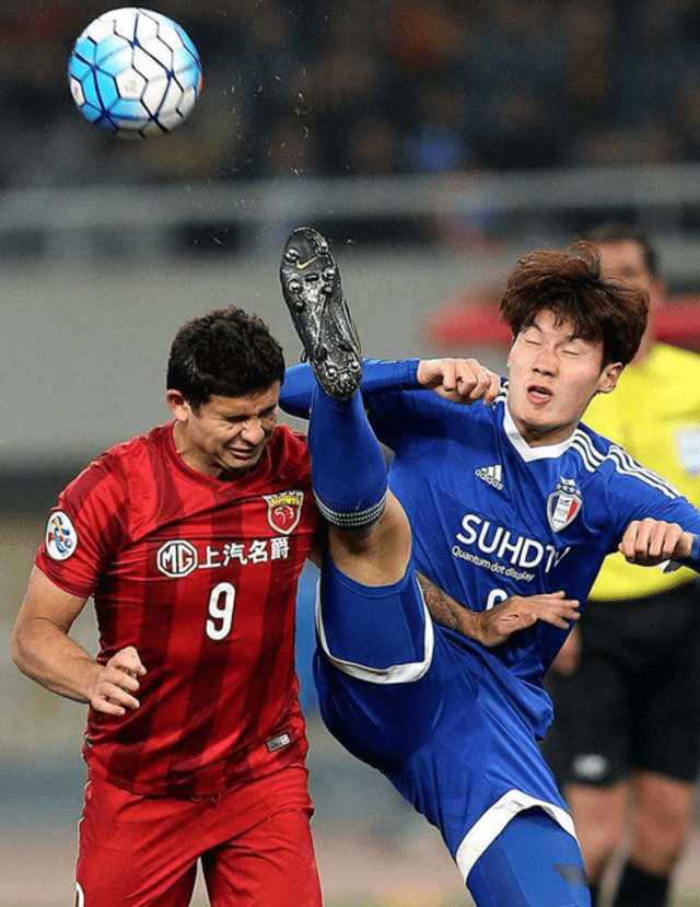 恒大带领队伍驶入强,势不可挡登巅峰 恒大带领队伍驶入强,势不可挡登巅峰