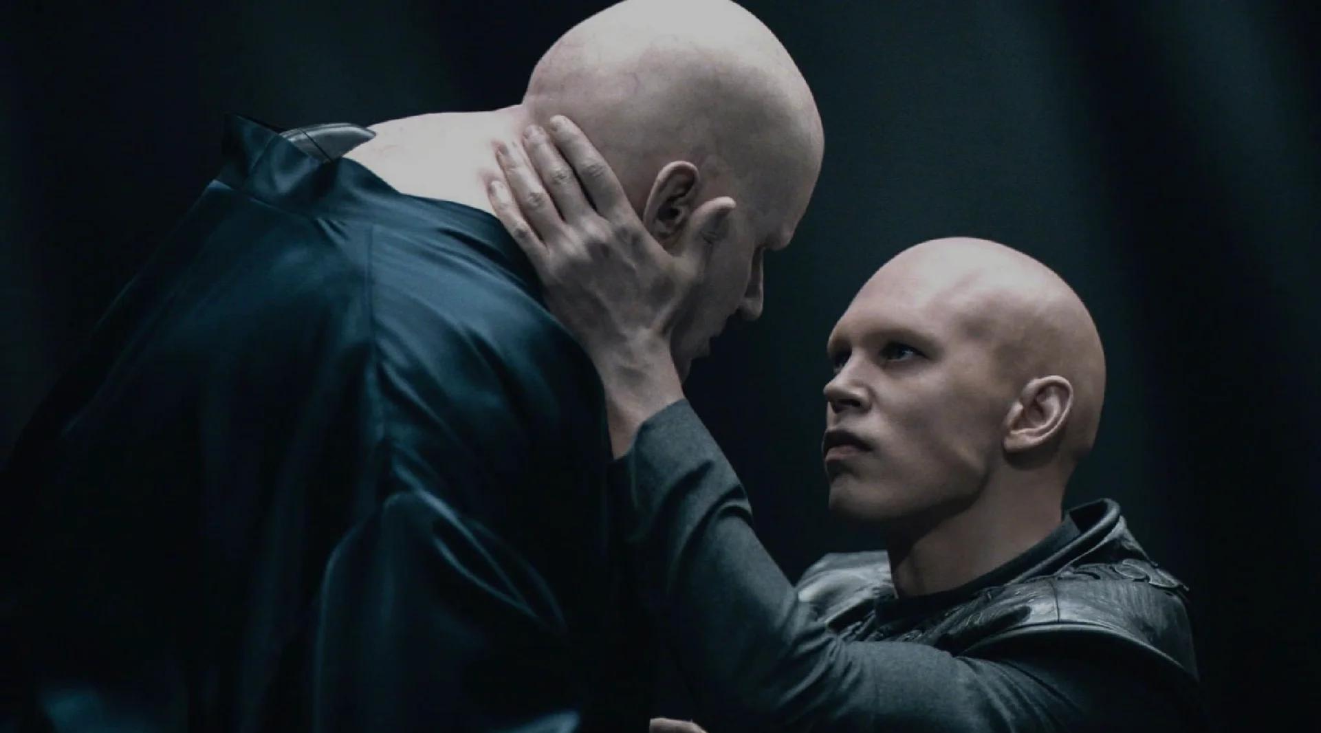 精彩对决引人入胜，球队争夺胜利宝座