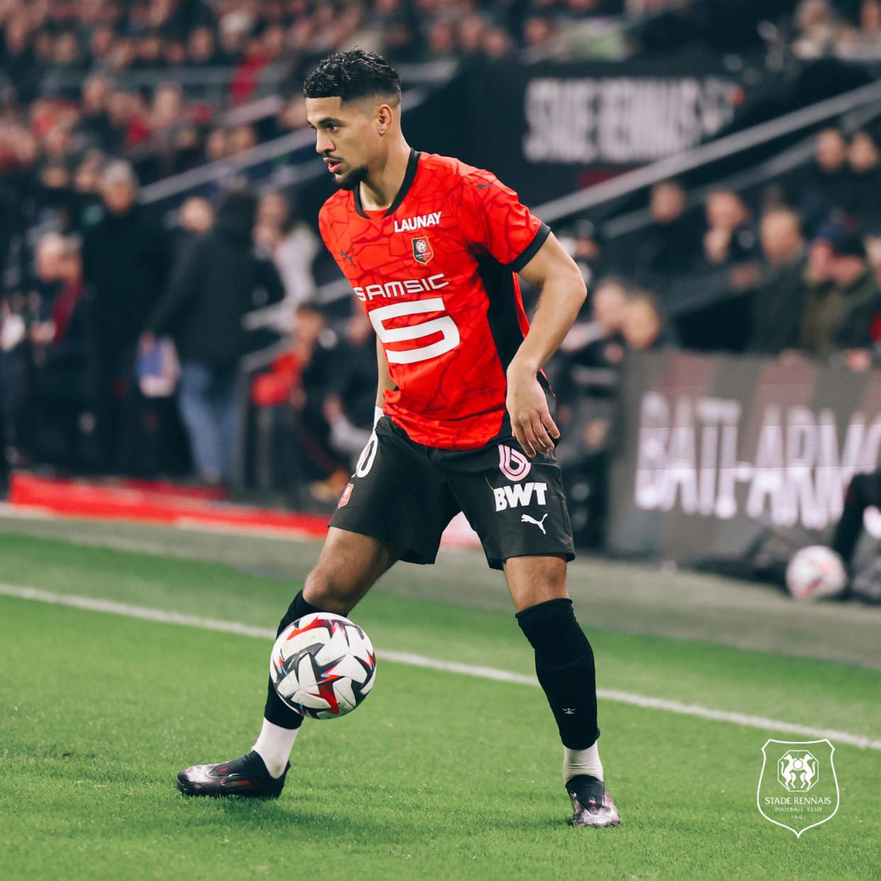 雷恩主场迎战乌迪内斯，球迷热情高涨的简单介绍