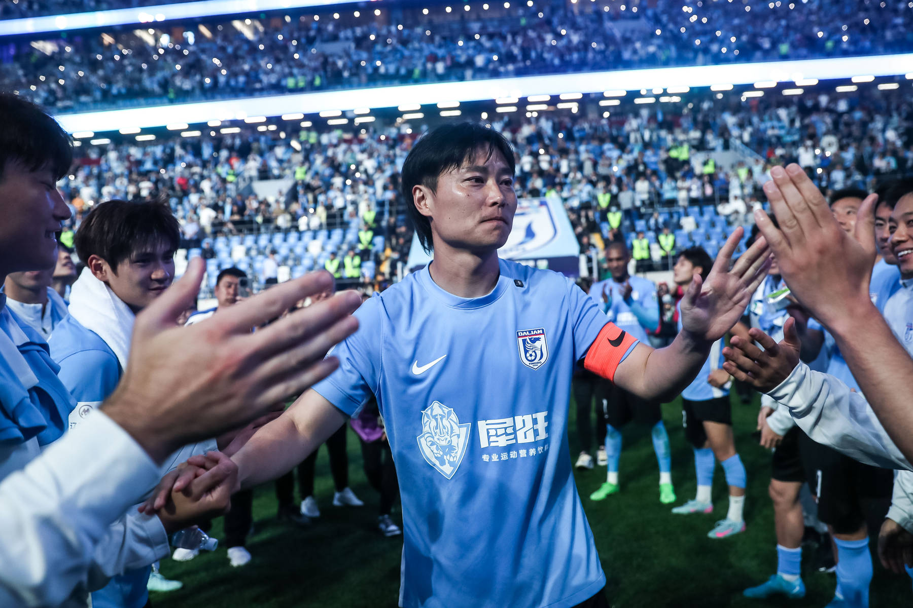 深圳球队迎来大连队挑战,千里迢迢壮志凌云 深圳球队迎来大连队挑战,千里迢迢壮志凌云