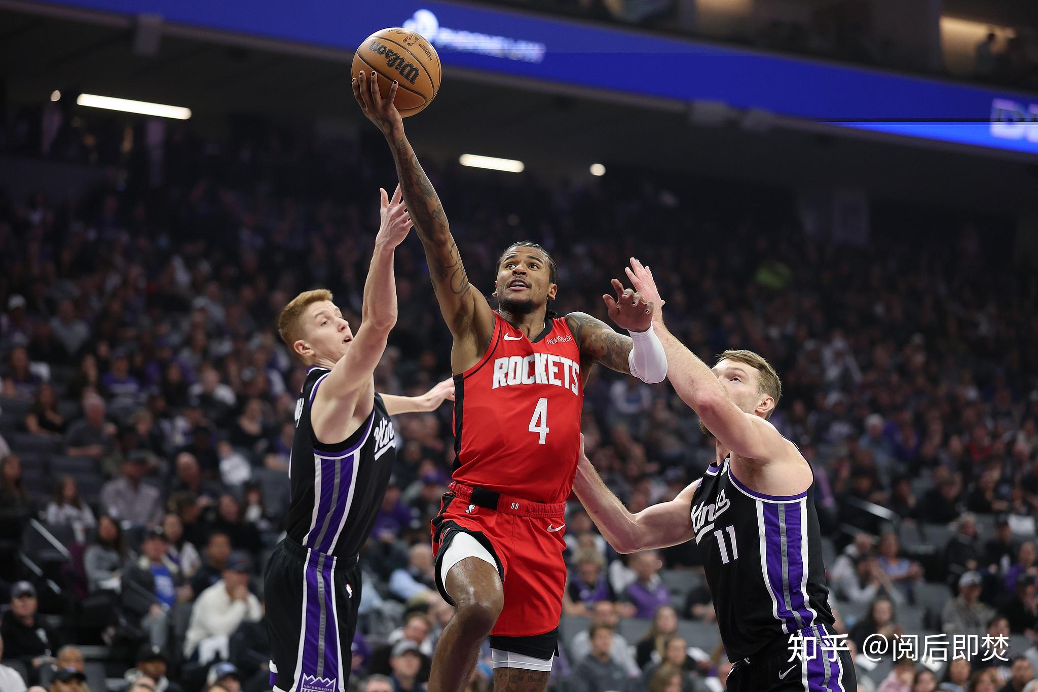 火箭队遭遇三连败,面临季后赛前景堪忧 火箭队遭遇三连败,面临季后赛前景堪忧