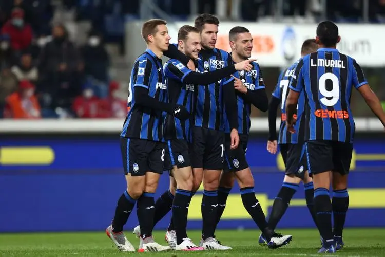 强强对话！世界级球队决战，谁能笑到最后？