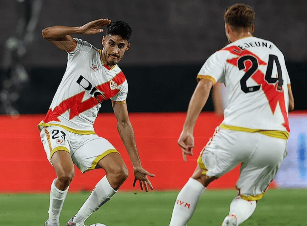 瓦伦西亚逆转维戈塞尔塔，西甲前六形势稳定