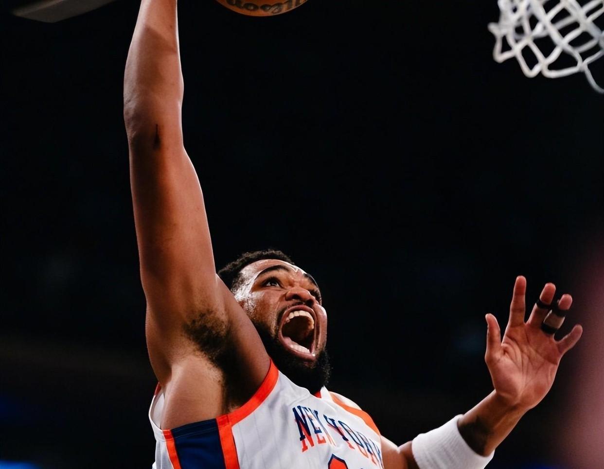 尼克斯惨遭活塞逆转,半场领先全场落后 尼克斯惨遭活塞逆转,半场领先全场落后