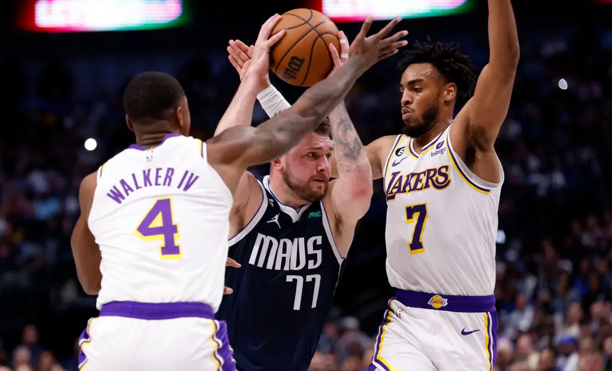 进步神速！独行侠客场战胜湖人再度证明实力