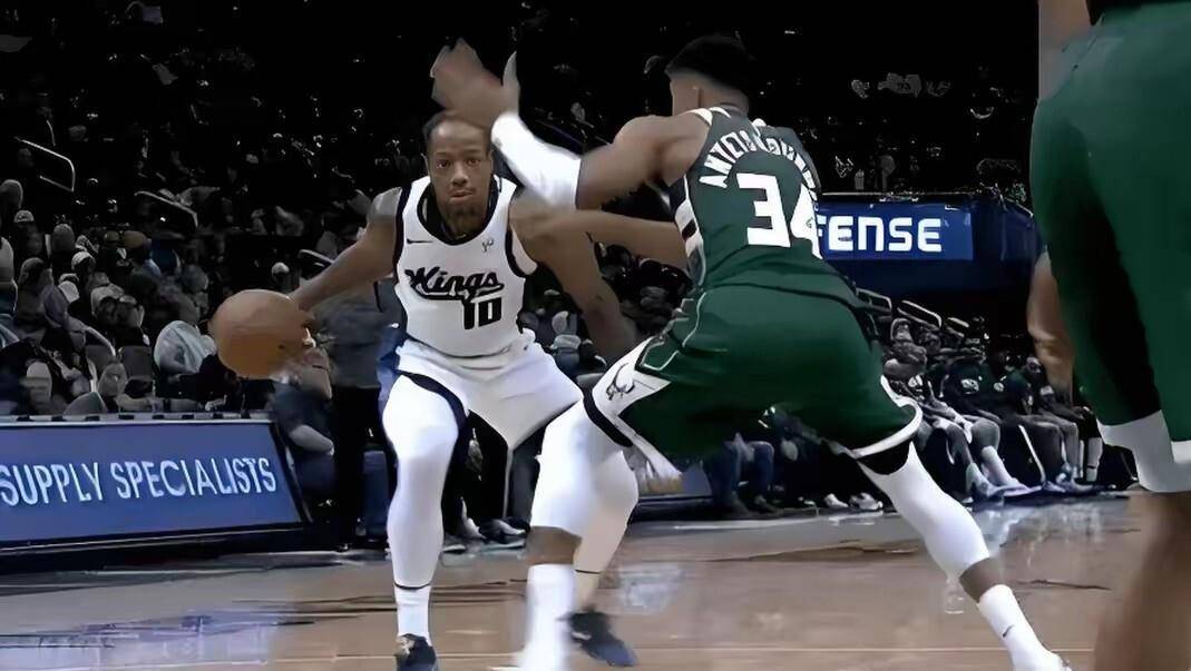 关于雄鹿逆转鹈鹕，德罗赞关键制胜的信息